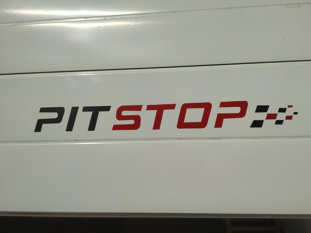 Pit Stop Malaga Exterior photo